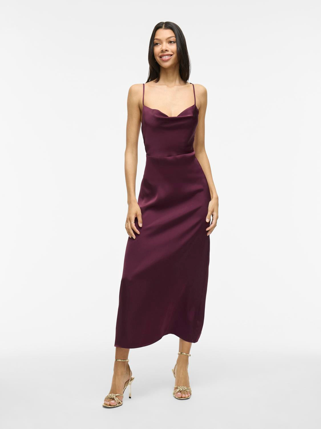 model_shot-front_full